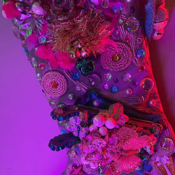 KEEPSAKE (Handcrafted) Luxury One-Of-A-Kind Christmas Stocking (Wunderland) - Picture 3 of 5